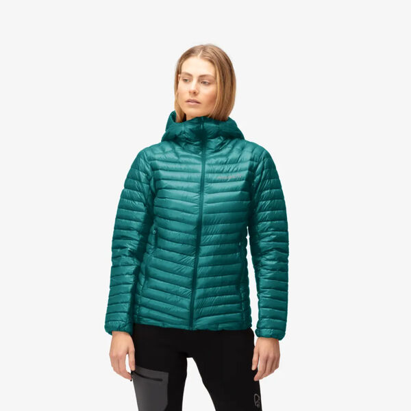 Norrona Trollveggen Superlight Down850 Hood Womens